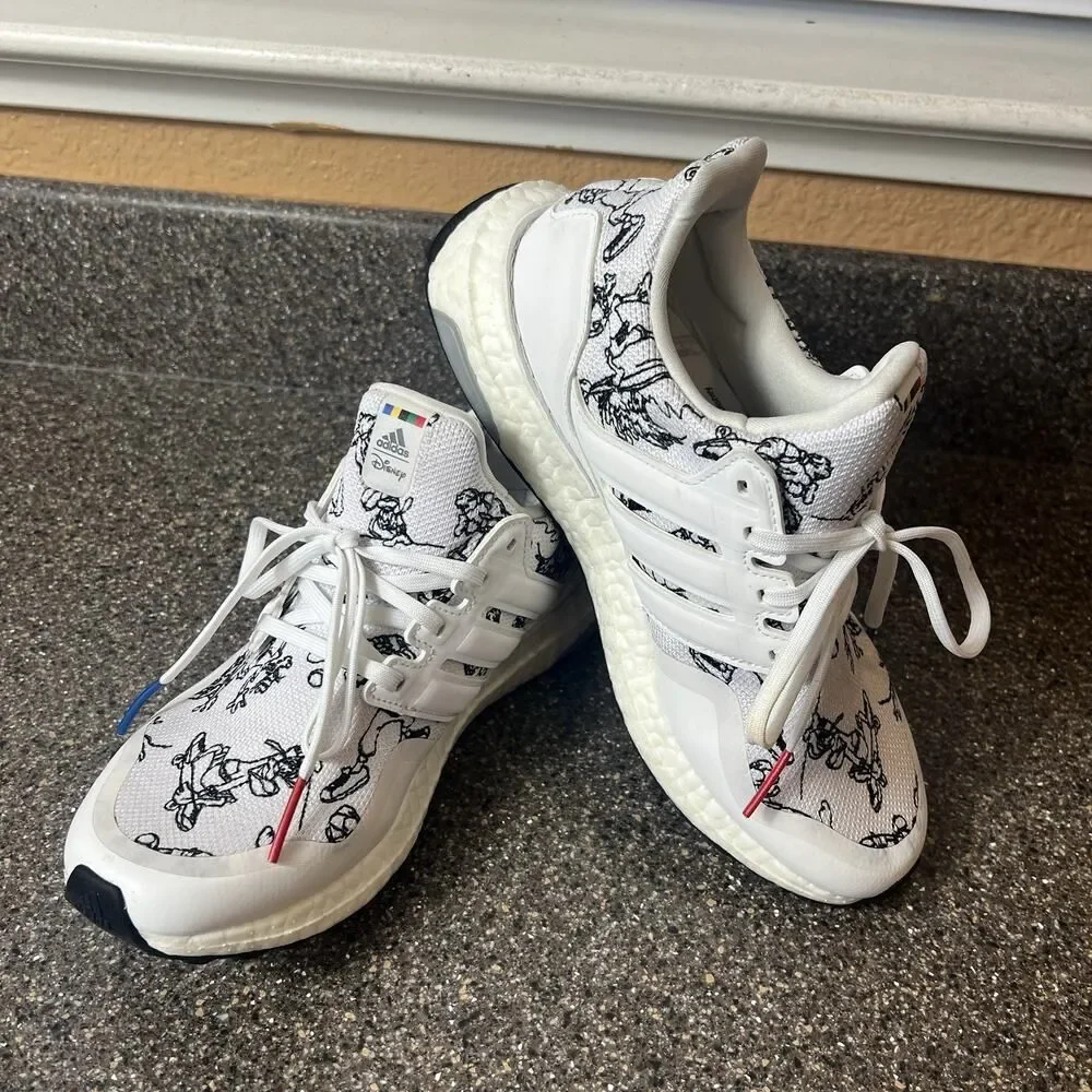 adidas Ultraboost DNA x Disney Sport Goofy Pack White Black Youth Mens 6 Sneaker